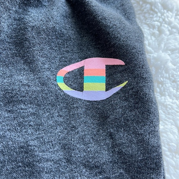Champion Joggers size 3T - Picture 2 of 4